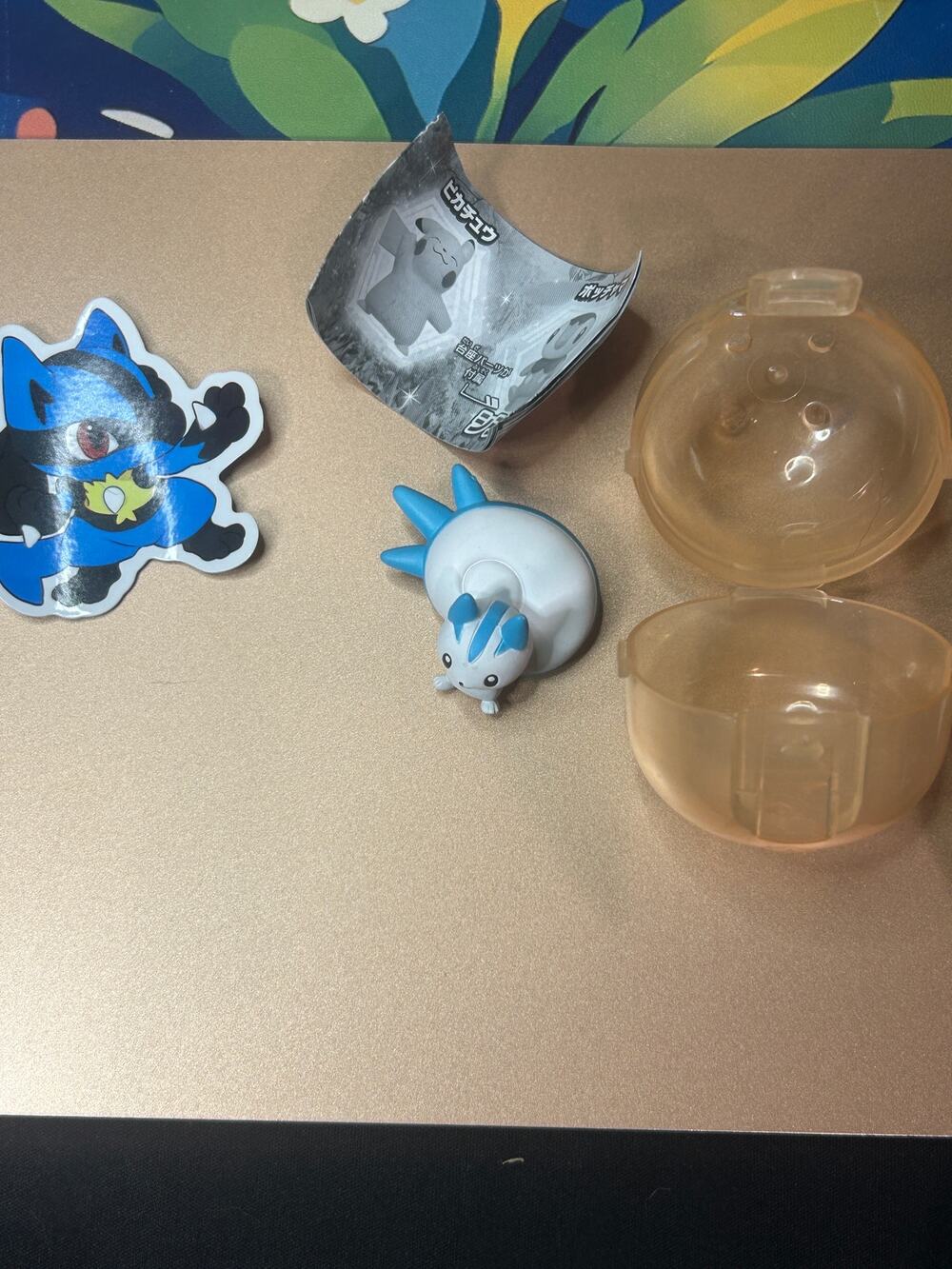 Pokemon Pachirisu Toy Capsule Figure T-arts #04